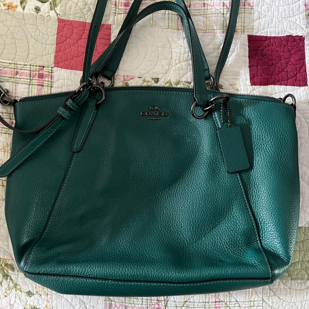 Pre loved Coach small Kelsey in hunter green with gunmetal hardware.